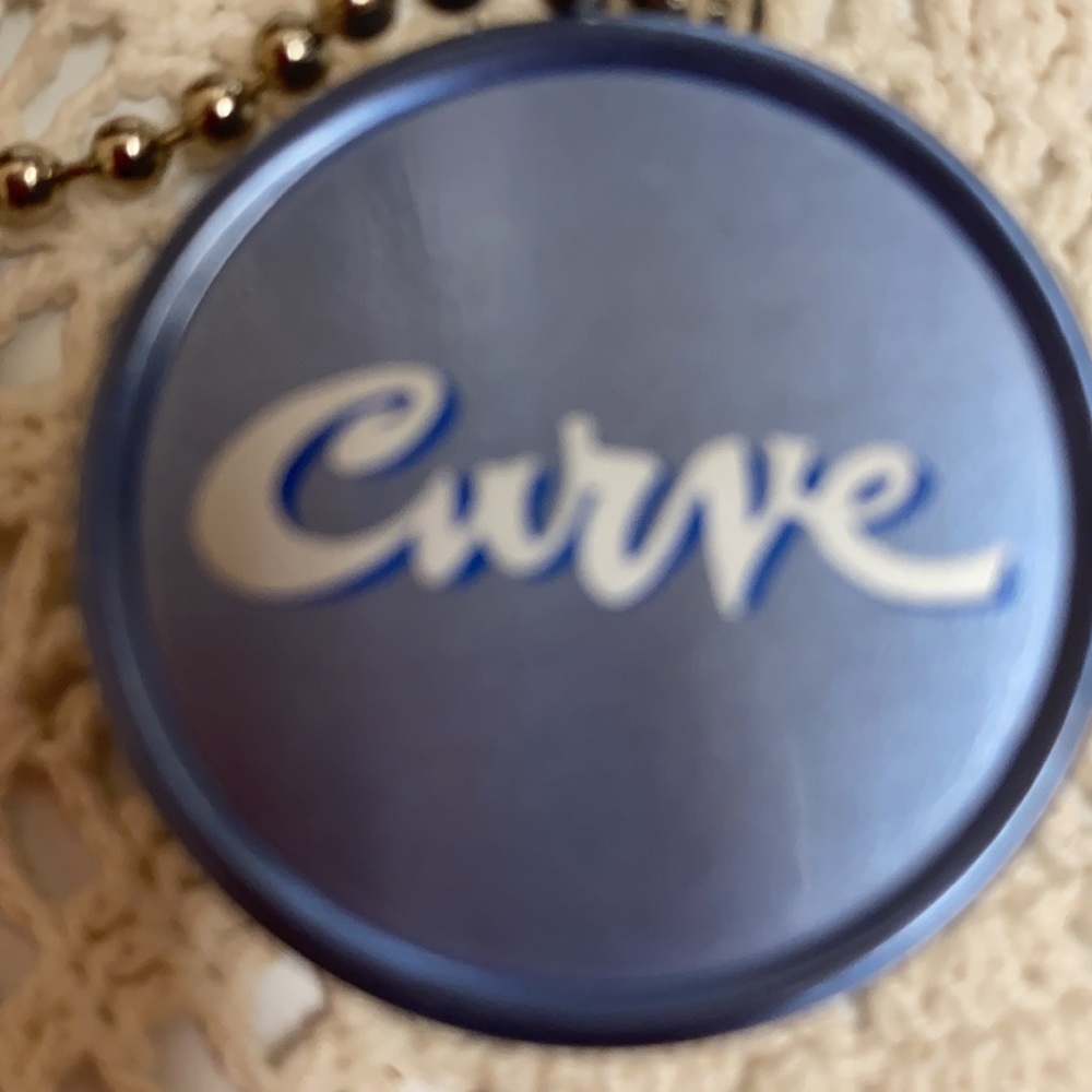 Curve solid perfume necklace brand new never used - Picture 3 of 6